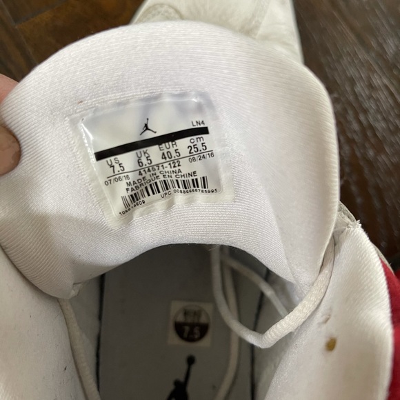 Air Shoes - Picture 3 of 4